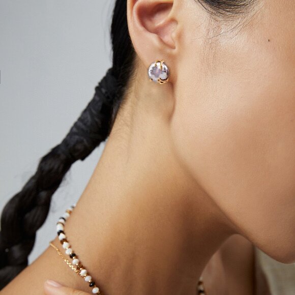 ✨ Artisan Original Design Sculptural Claw-Set Gray Coin Pearl Studs | S925 - Picture 3 of 9